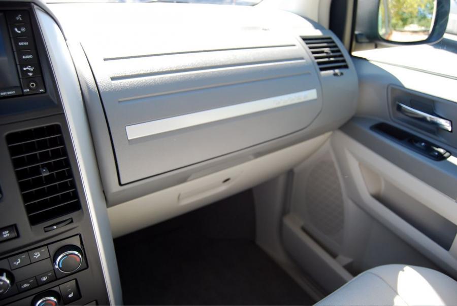  Dodge Grand Caravan SXT 2008 года  (фото 49 из 67)